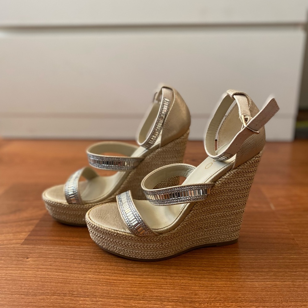 Never Worn Gorgeous Platform Sandals - image 1